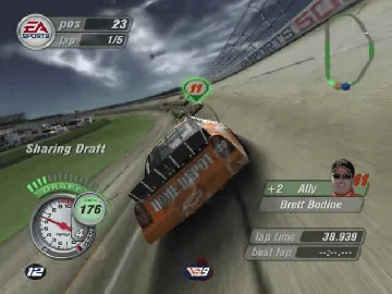 NASCAR Thunder 2004 screen shot game playing